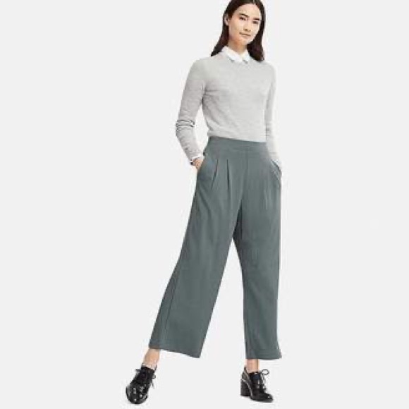 Uniqlo Ponte Wide Leg Pants - Picture 5 of 7